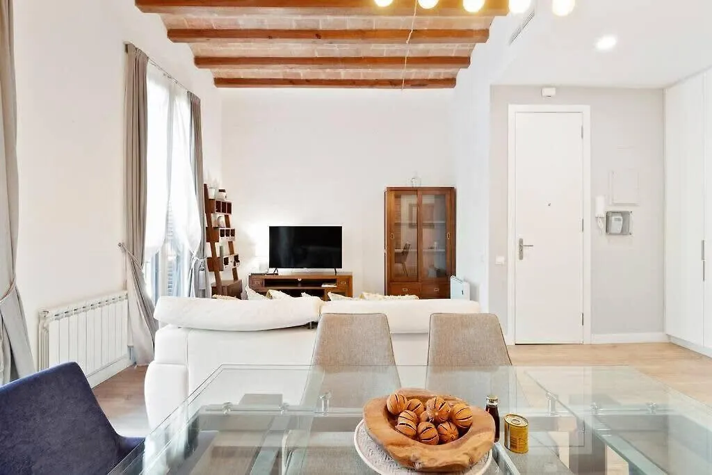 Arc De Triomf Luxury Modern 2-Bedroom 2-Bathroom Barselona