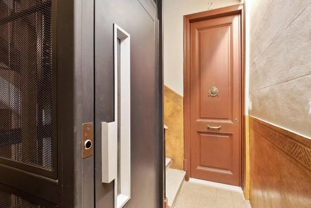 Daire Arc De Triomf Luxury Modern 2-Bedroom 2-Bathroom Barselona
