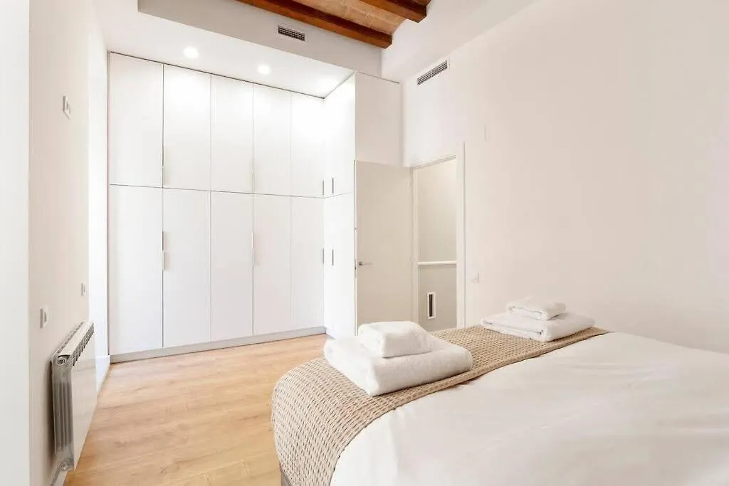Apartman Arc De Triomf Luxury Modern 2-Bedroom 2-Bathroom Barcelona
